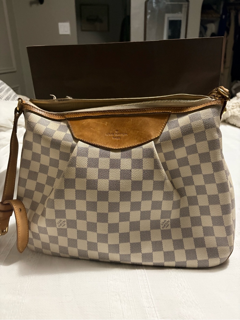 Louis Vuitton Damier Azur Siracusa MM Crossbody